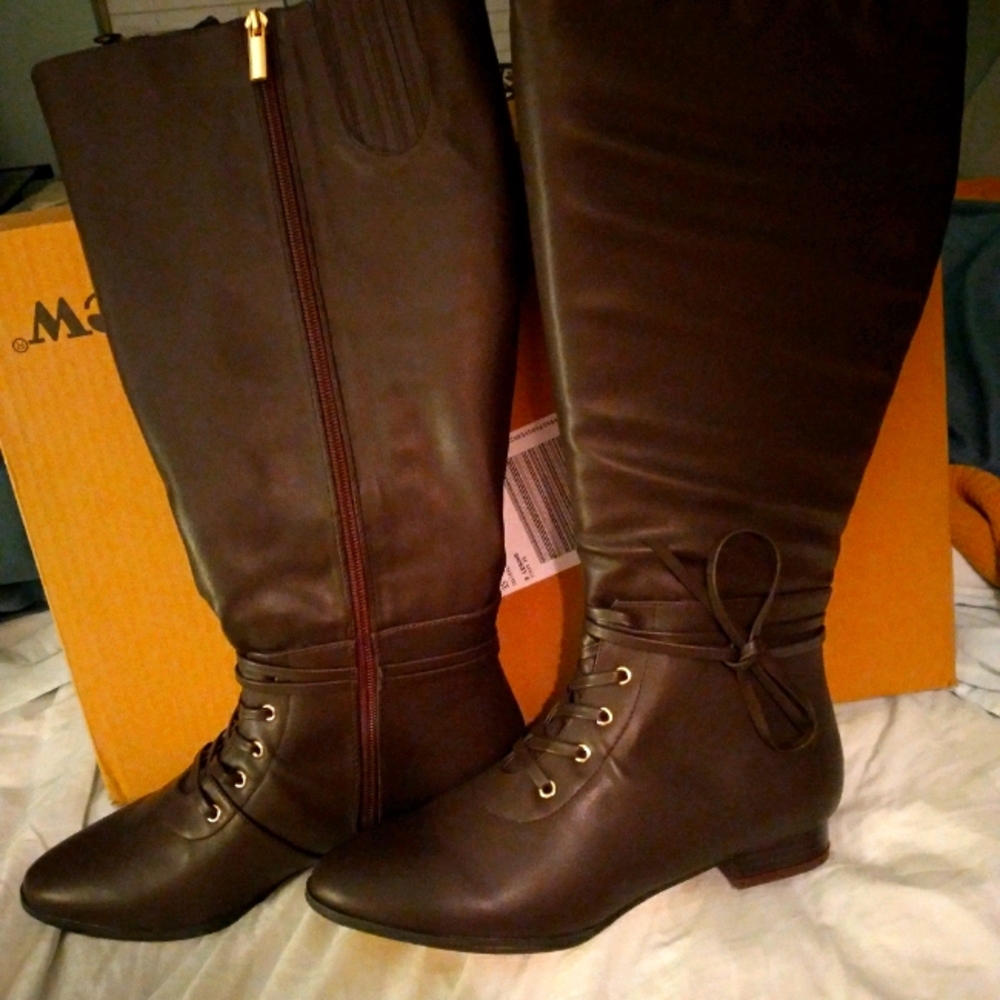 Faux leather WIDE calf boots.